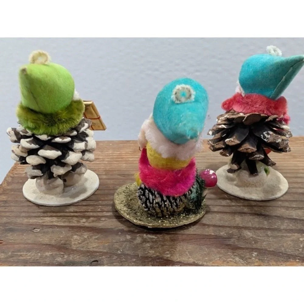 Vintage Japan Pinecone Mini Gnomes Figurines Set of 5 Christmas Holiday Decor‎